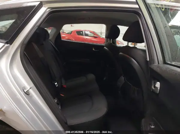 5XXGT4L38GG065142 2016 KIA OPTIMA - Image 8