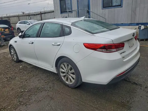 5XXGT4L38GG065447 2016 KIA OPTIMA - Image 2