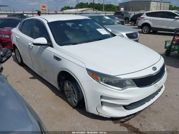5XXGT4L38GG065786 2016 KIA OPTIMA - Image 1