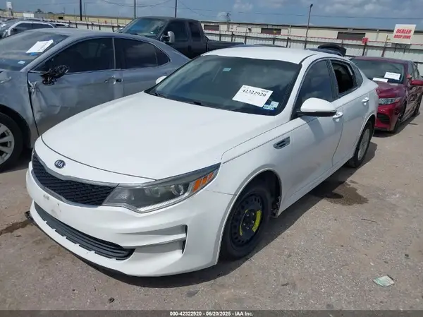 5XXGT4L38GG065786 2016 KIA OPTIMA - Image 2