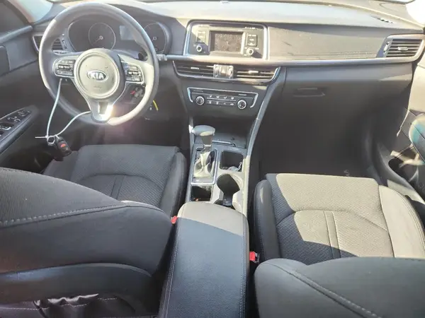 5XXGT4L38GG073094 2016 KIA OPTIMA - Image 8