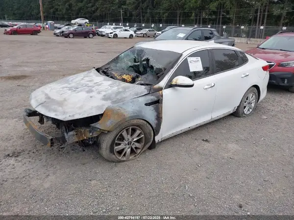 5XXGT4L38GG074861 2016 KIA OPTIMA - Image 2