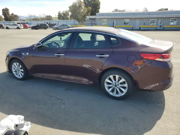 5XXGT4L38GG083818 2016 KIA OPTIMA - Image 2