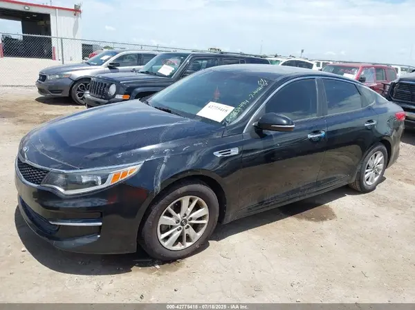 5XXGT4L38GG090204 2016 KIA OPTIMA - Image 2
