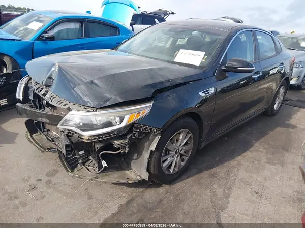 5XXGT4L38GG100827 2016 KIA OPTIMA - Image 2