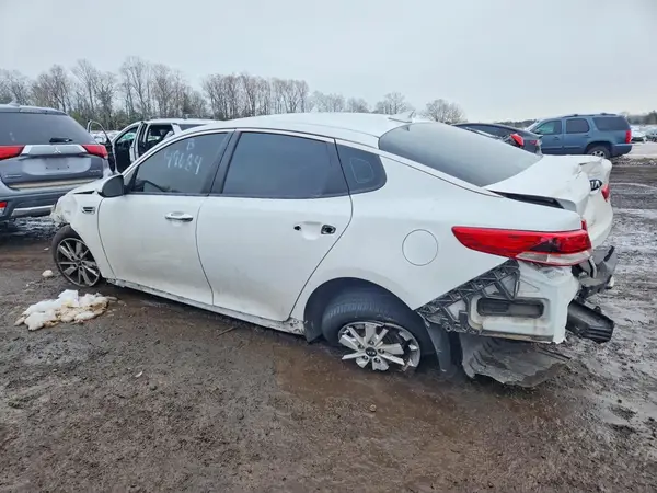 5XXGT4L38GG111116 2016 KIA OPTIMA - Image 2