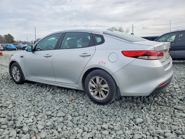 5XXGT4L38GG113108 2016 KIA OPTIMA - Image 2
