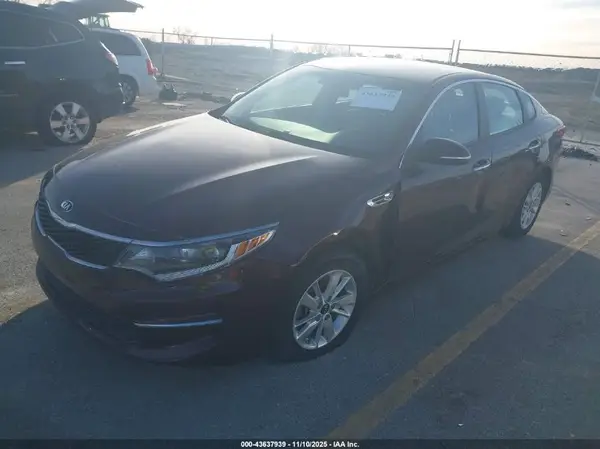 5XXGT4L38GG115697 2016 KIA OPTIMA - Image 2