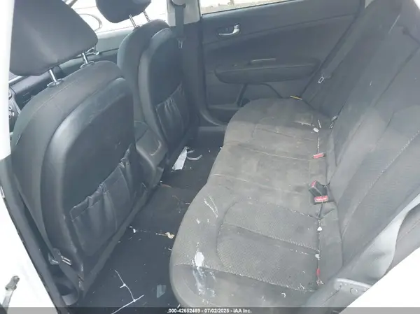 5XXGT4L38GG121337 2016 KIA OPTIMA - Image 8