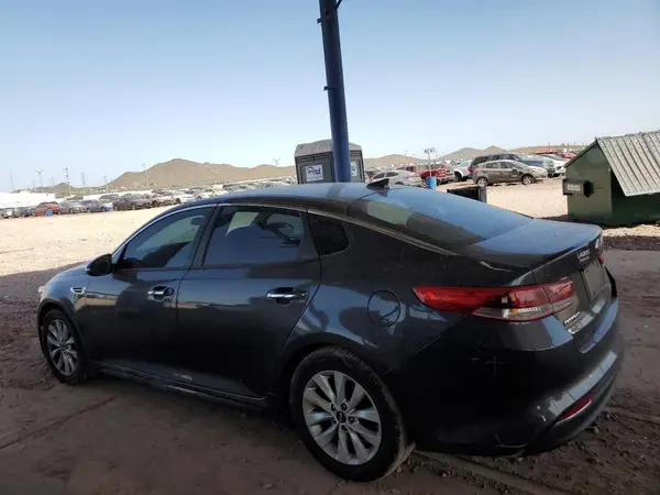 5XXGT4L38HG121842 2017 KIA OPTIMA - Image 2