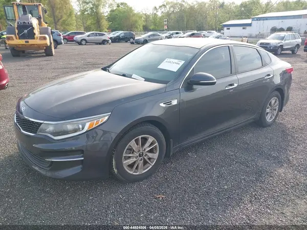 5XXGT4L38HG123753 2017 KIA OPTIMA - Image 2