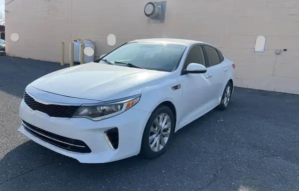 5XXGT4L38HG125468 2017 KIA OPTIMA - Image 2