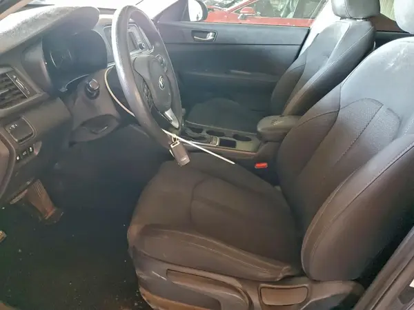 5XXGT4L38HG126863 2017 KIA OPTIMA - Image 8