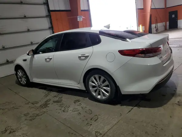5XXGT4L38HG127866 2017 KIA OPTIMA - Image 2