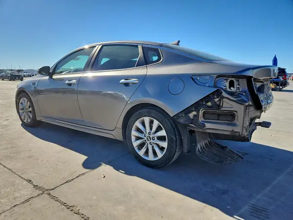 5XXGT4L38HG129584 2017 KIA OPTIMA - Image 2