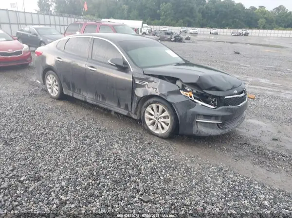 5XXGT4L38HG129858 2017 KIA OPTIMA - Image 1