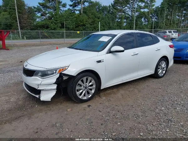 5XXGT4L38HG130914 2017 KIA OPTIMA - Image 2