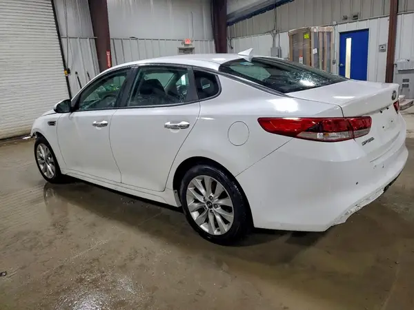 5XXGT4L38HG133005 2017 KIA OPTIMA - Image 2