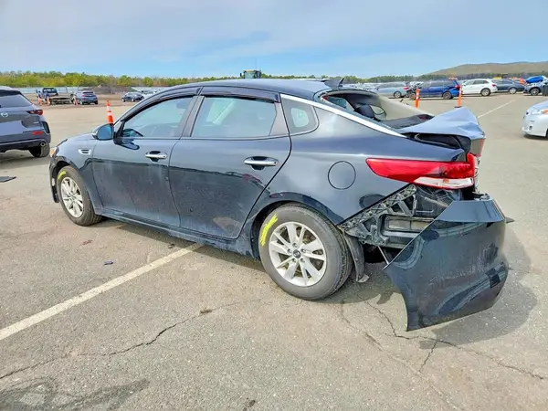5XXGT4L38HG136437 2017 KIA OPTIMA - Image 2