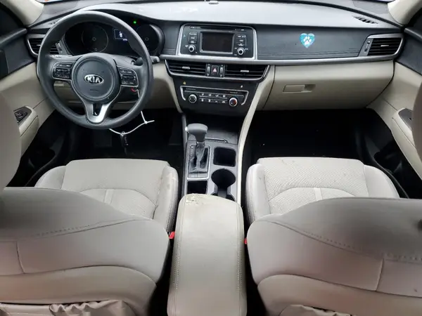 5XXGT4L38HG137684 2017 KIA OPTIMA - Image 8