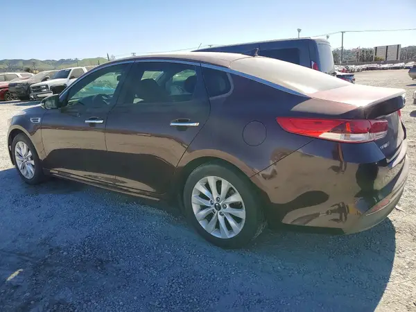 5XXGT4L38HG138558 2017 KIA OPTIMA - Image 2