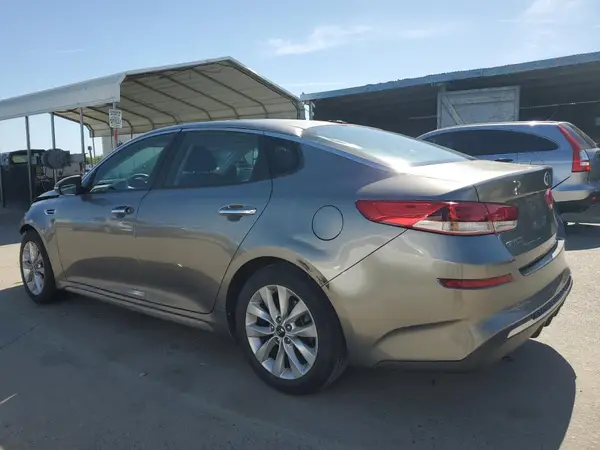 5XXGT4L38HG139046 2017 KIA OPTIMA - Image 2