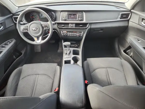 5XXGT4L38HG139273 2017 KIA OPTIMA - Image 8