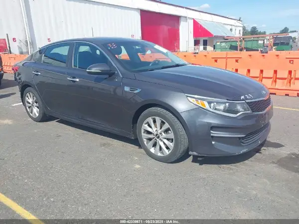 5XXGT4L38HG141170 2017 KIA OPTIMA - Image 1
