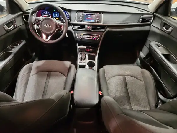 5XXGT4L38HG145137 2017 KIA OPTIMA - Image 8