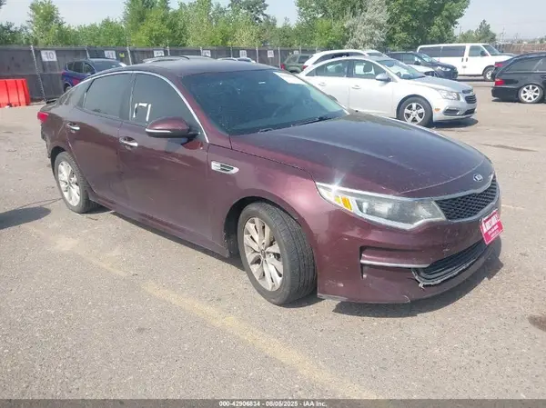 5XXGT4L38HG145655 2017 KIA OPTIMA - Image 1
