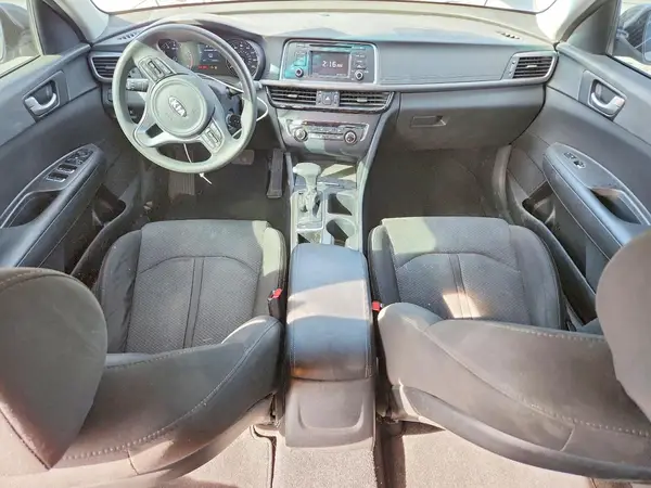 5XXGT4L38HG146806 2017 KIA OPTIMA - Image 8