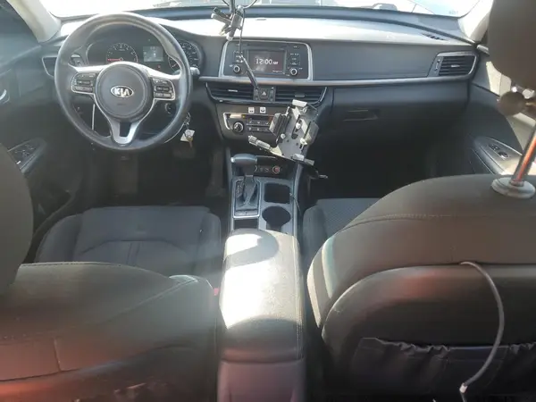 5XXGT4L38HG147874 2017 KIA OPTIMA - Image 8