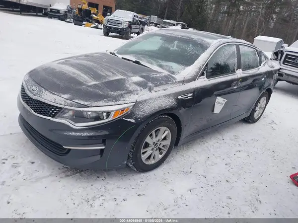 5XXGT4L38HG149303 2017 KIA OPTIMA - Image 2