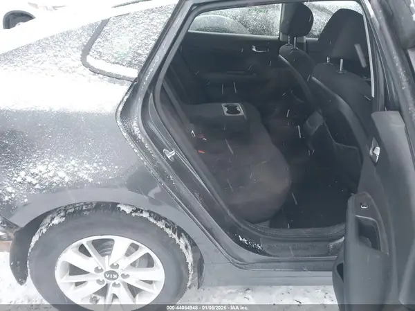 5XXGT4L38HG149303 2017 KIA OPTIMA - Image 8