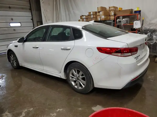5XXGT4L38HG157174 2017 KIA OPTIMA - Image 2