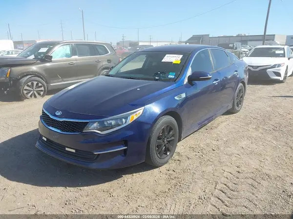 5XXGT4L38HG160432 2017 KIA OPTIMA - Image 2