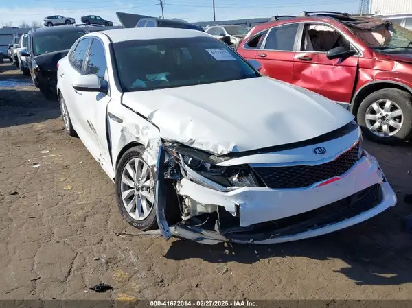 5XXGT4L38HG161323 2017 KIA OPTIMA - Image 1