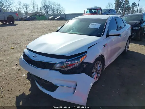 5XXGT4L38HG161323 2017 KIA OPTIMA - Image 2