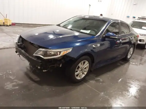 5XXGT4L38HG162665 2017 KIA OPTIMA - Image 2