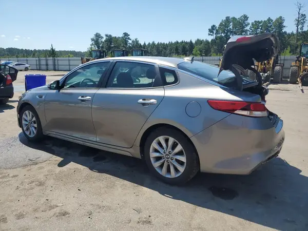 5XXGT4L38HG165615 2017 KIA OPTIMA - Image 2