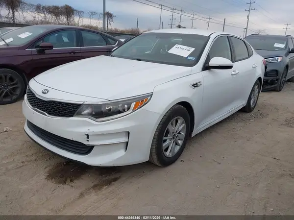 5XXGT4L38HG167414 2017 KIA OPTIMA - Image 2
