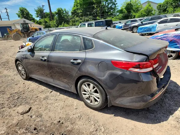 5XXGT4L38HG168398 2017 KIA OPTIMA - Image 2