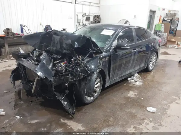 5XXGT4L38HG169423 2017 KIA OPTIMA - Image 2