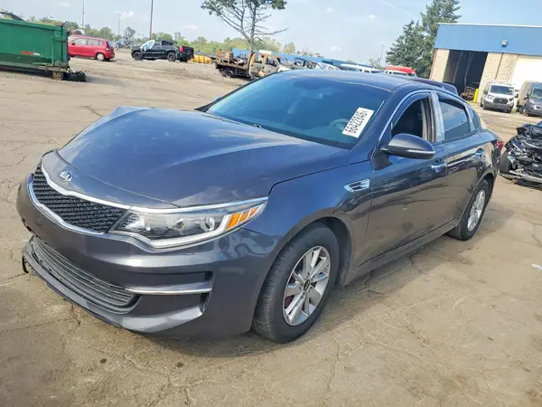 5XXGT4L38HG172158 2017 KIA OPTIMA - Image 1