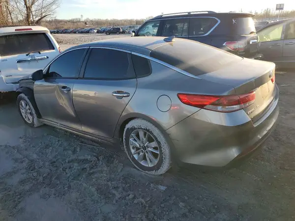 5XXGT4L38HG172175 2017 KIA OPTIMA - Image 2