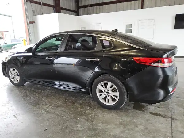 5XXGT4L38JG179598 2018 KIA OPTIMA - Image 2