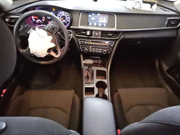 5XXGT4L38JG179598 2018 KIA OPTIMA - Image 8