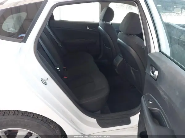 5XXGT4L38JG182064 2018 KIA OPTIMA - Image 8