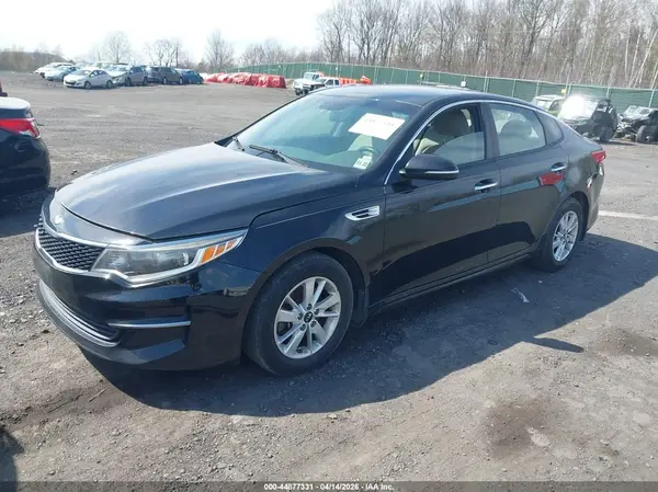 5XXGT4L38JG182825 2018 KIA OPTIMA - Image 2