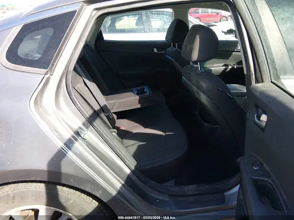5XXGT4L38JG183151 2018 KIA OPTIMA - Image 8
